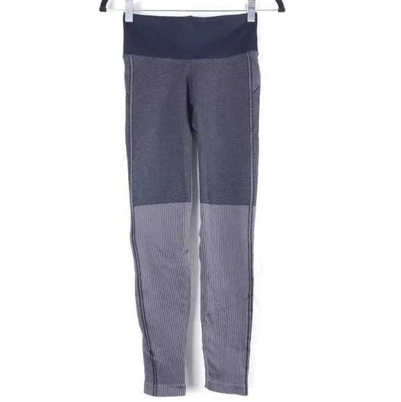 Athleta Flurry colorblock base layer S - Picture 1 of 9